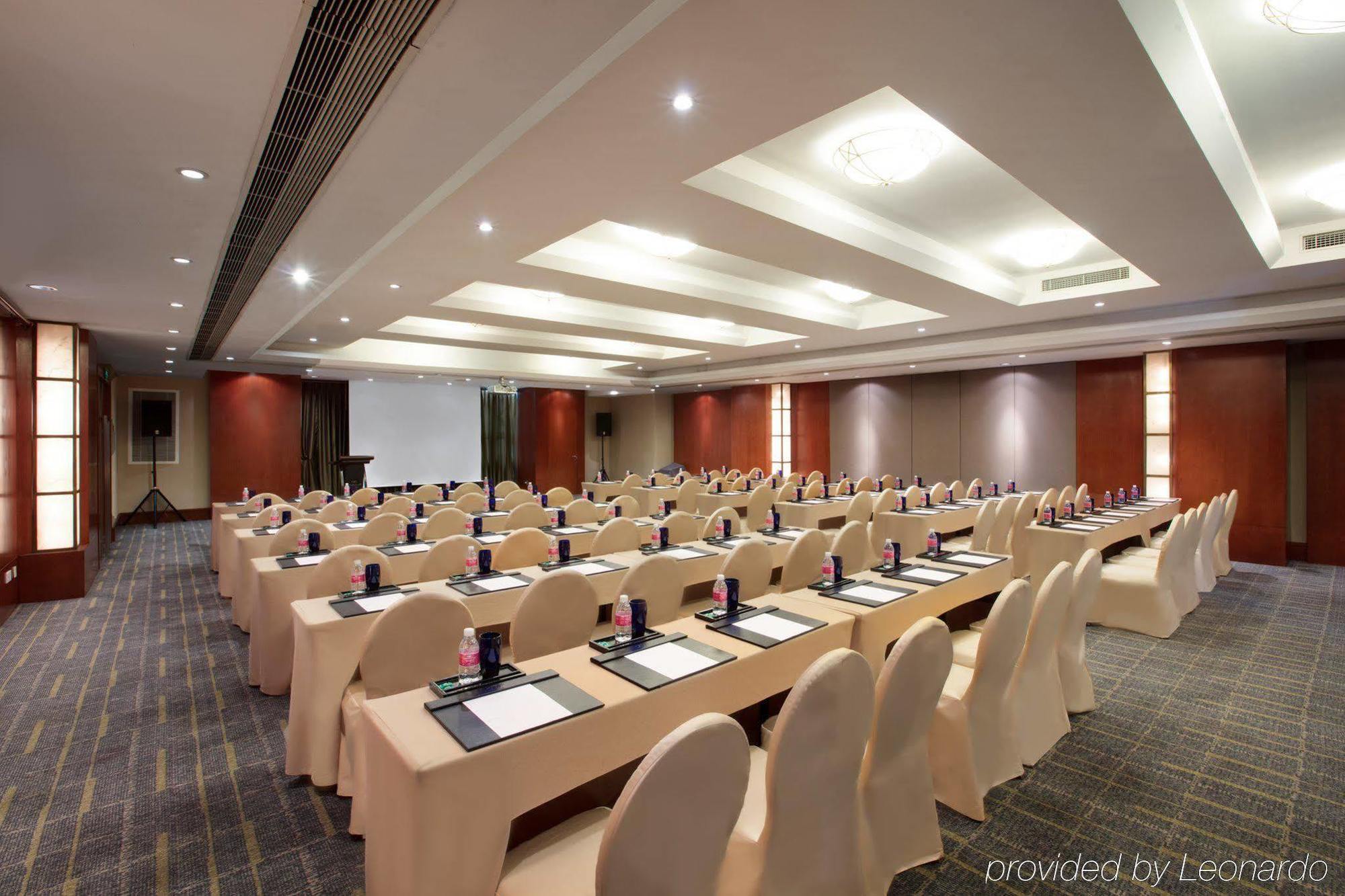 Parkline Century Park Hotel Shanghai Exterior photo